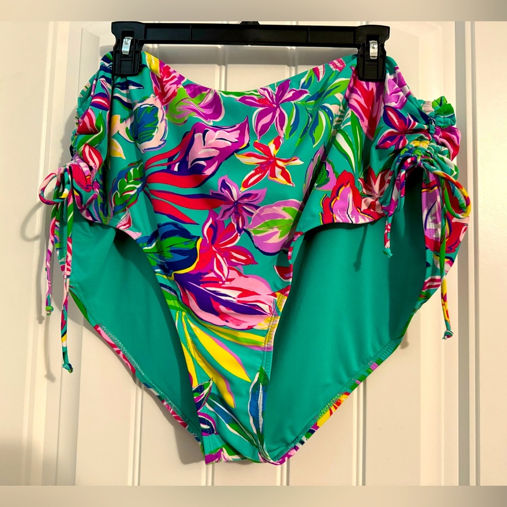 Pretty Stella Parker size 22 green floral bikini swim bottoms women NWOT